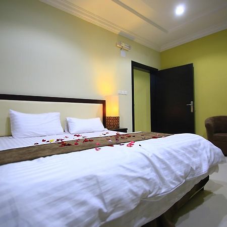 Andalusia Hotel Apartments ฏออิฟ ภายนอก รูปภาพ