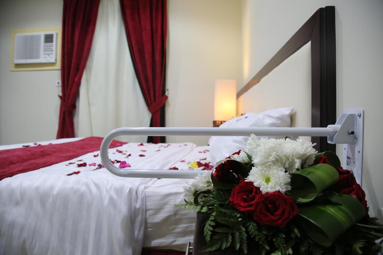Andalusia Hotel Apartments ฏออิฟ ภายนอก รูปภาพ